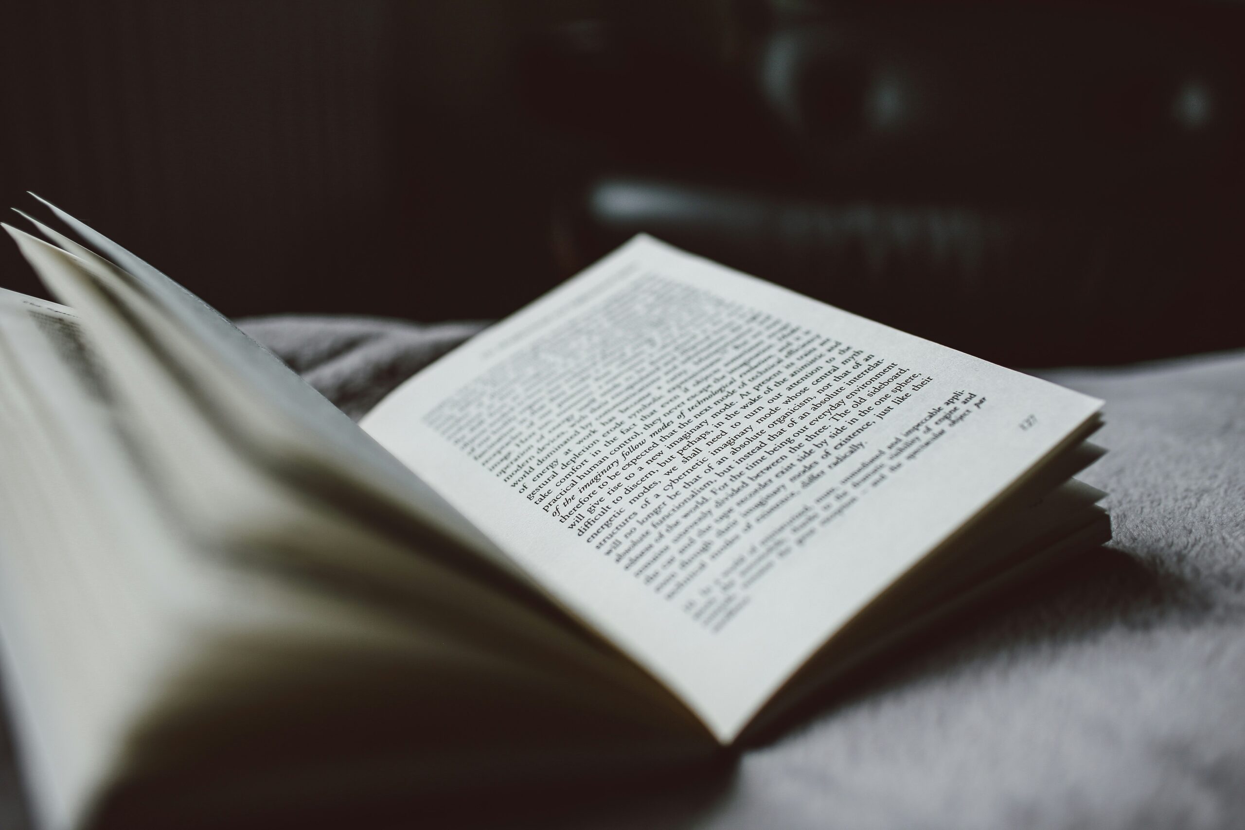 buku dengan format unik