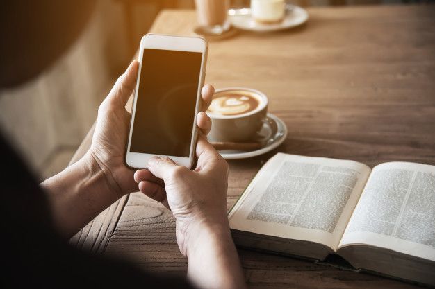platform membaca komik digital