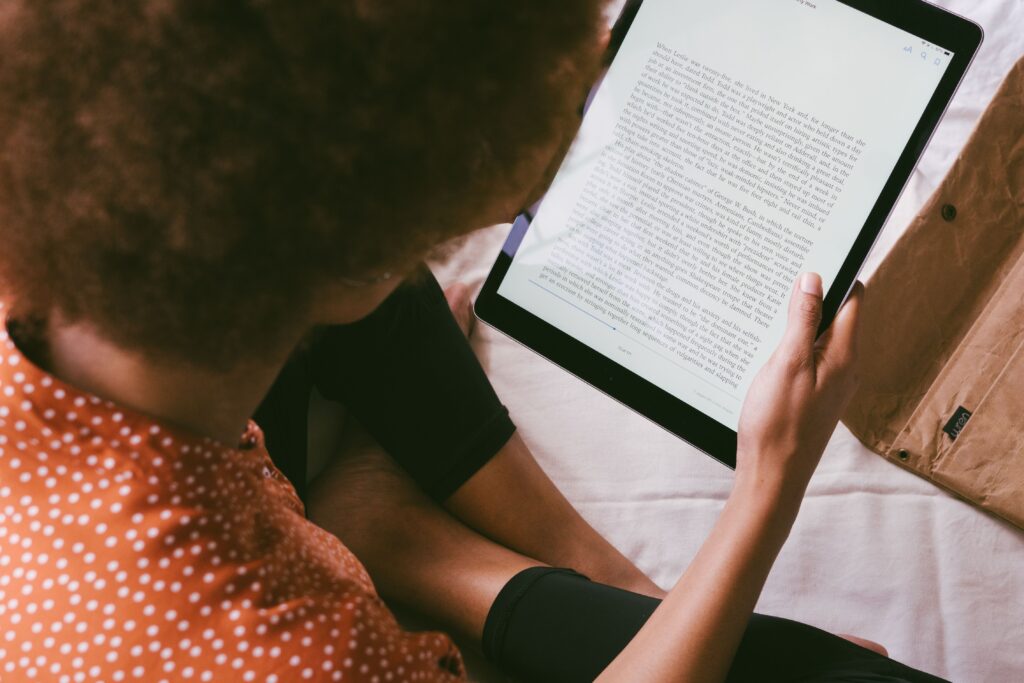 aplikasi baca buku bahasa Indonesia